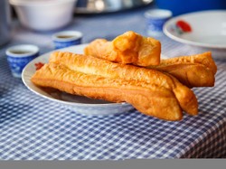 Asal Usul Cakwe dan Cara Pembuatannya