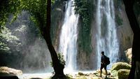 3 Rekomendasi Curug Cantik Buat Ngabuburit di Jawa Barat, Mirip Lukisan Ilahi