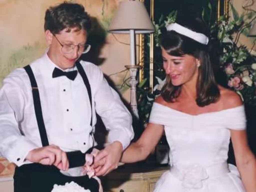 Bill Gates Pernah Pacaran dengan Manajer di Microsoft Bill Gates Pernah Pacaran dengan Manajer di Microsoft