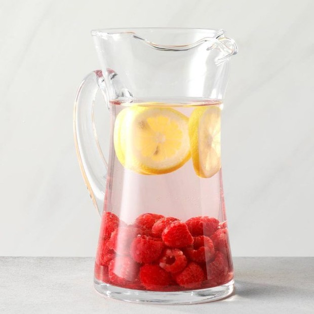 Lemon dan Raspberry mampu mengatasi asupan makanan manis yang dikonsumsi secara berlebihan.