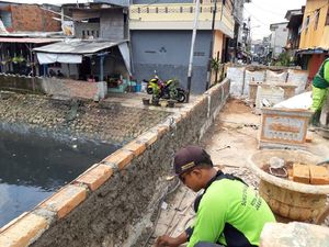 Taman di Jembatan Kota Paris Jakpus Ditargetkan Rampung 2 Minggu