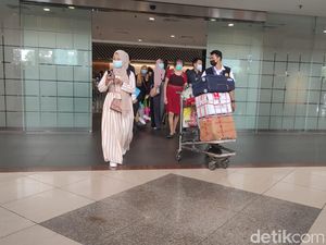Jelang Masa Larangan Mudik, Penumpang di Bandara Juanda Mulai Ramai