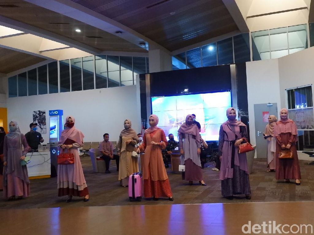 Jangan Kaget, Ada Peragaan Busana Muslim di Bandara Bandung