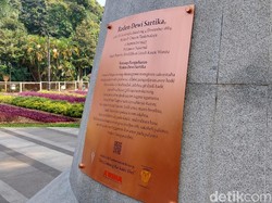Melihat Pesan Dewi Sartika dalam Sebuah Prasasti di Bandung