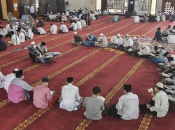 Rukun, Adab, dan Hukum Iktikaf di Masjid saat Ramadan