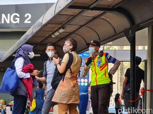 Masih Ada Warga Tak Tahu Stasiun Tanah Abang Tutup Sore Hari