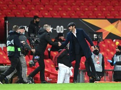 Tak Ingin seperti Barcelona, MU Buru Kemenangan di Kandang Roma