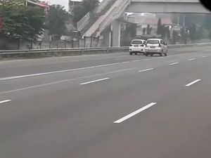 Penjelasan Jasa Marga soal Kejar-kejaran 2 Mobil di Tol Bandung Penjelasan Jasa Marga soal Kejar-kejaran 2 Mobil di Tol Bandung