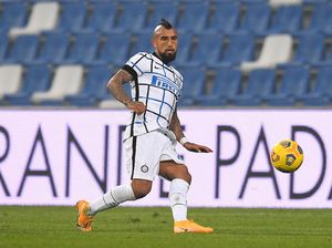 Jleb! Banggakan Gelar Scudetto di Inter, Vidal Diejek Pique