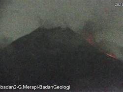 Gunung Merapi Erupsi, Luncurkan Awan Panas 1,5 Km ke Barat Daya