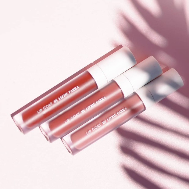 BLP Lip Coat bisa menjadi pilihan kamu untuk mendapatkan make up yang awet tanpa khawatir membuat bibirmu kering.