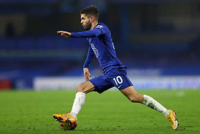 LONDON, ENGLAND - DECEMBER 28: Christian Pulisic of Chelsea in action during the Premier League match between Chelsea and Aston Villa at Stamford Bridge on December 28, 2020 in London, England. (Photo by Richard Heathcote/Getty Images)