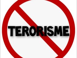 Polisi Sita Katana dari Rumah Terduga Teroris di Babel