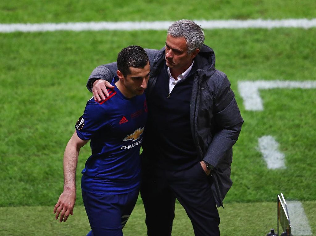 Di AS Roma, Jose Mourinho Reuni dengan Eks Anak-anak Asuhnya Di AS Roma, Jose Mourinho Reuni dengan Eks Anak-anak Asuhnya