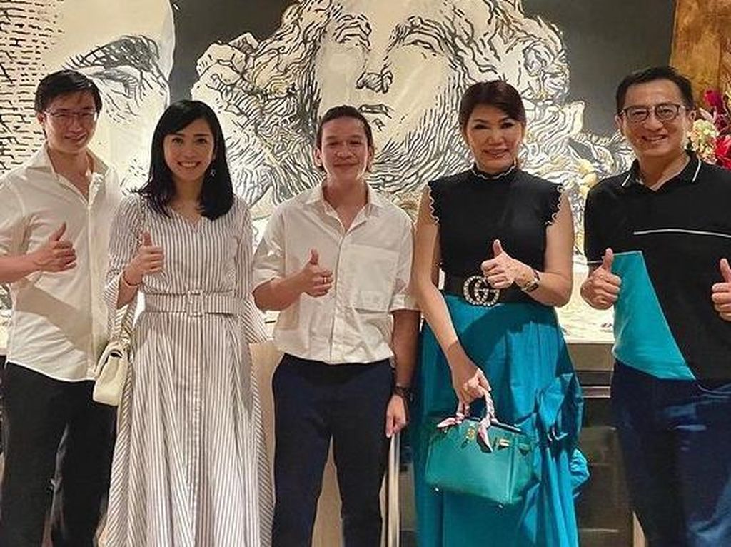 Ada Apa di Balik Pertemuan Jordi Onsu dengan Crazy Rich Surabaya? Ada Apa di Balik Pertemuan Jordi Onsu dengan Crazy Rich Surabaya?