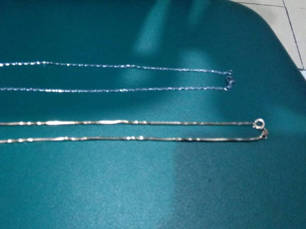 Pura-pura Jadi Pembeli, Pria di Tangsel Bawa Kabur Emas 15 Gram Pura-pura Jadi Pembeli, Pria di Tangsel Bawa Kabur Emas 15 Gram