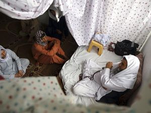 Mengintip Itikaf Warga Afghanistan