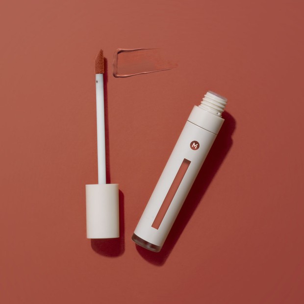 Lipcream awet dari Mizzu dengan shades varian kopi yang netral sekaligus cocok digunakan di berbagai acara.