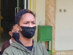 Habiburokhman Vs Ngabalin soal Nawir Pencopot Masker Jemaah