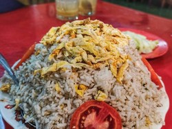 Nasi Goreng Porsi Tukang Gali dan Menu Buka Puasa di Masjid Nabawi