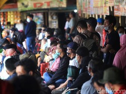 2 Wilayah Jabar Masuk Zona Merah Lagi, Ridwan Kamil Tuding Kerumunan Mudik