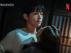 So Sweet, Ini Kisah di Balik Ciuman Song Joong Ki & Jeon Yeo Bin di Vincenzo So Sweet, Ini Kisah di Balik Ciuman Song Joong Ki & Jeon Yeo Bin di Vincenzo
