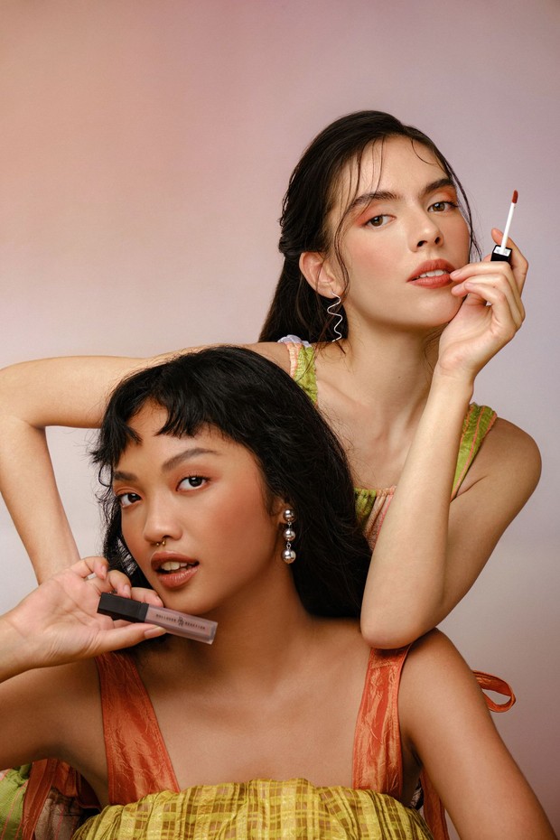 SUEDED! Lip & Cheek Cream Rollover Reaction SUEDED! Lip & Cheek Cream Rollover Reaction