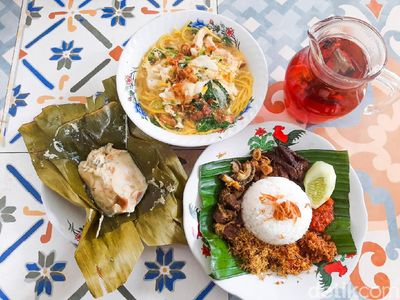 Gurih Mlekoh Bakmi Godog dan Wedang Uwuh yang Sehat