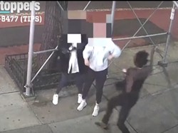 Warga Keturunan Asia di AS Diserang Pakai Palu