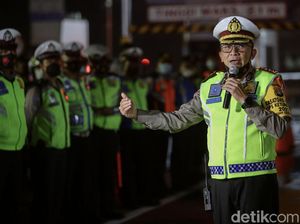 Polisi Minta Kantor Sektor Esensial Beri Surat Tugas Pegawai Saat PPKM Darurat Polisi Minta Kantor Sektor Esensial Beri Surat Tugas Pegawai Saat PPKM Darurat