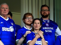 Ed Sheeran Jadi Pemain Bola di Ipswich Town? Begini Faktanya