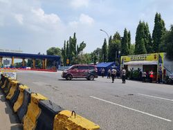 95 Kendaraan Diperiksa di GT Cikopo Purwakarta, 8 Diputar Balik