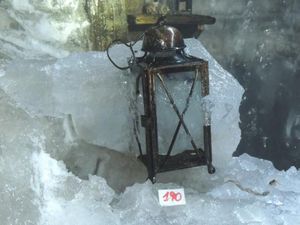 Gletser Mencair Ungkap Gua Harta Karun Tentara Perang Dunia I