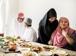 Tips Menikmati Hidangan Lebaran Tanpa Waswas Hipertensi dan Diabetes