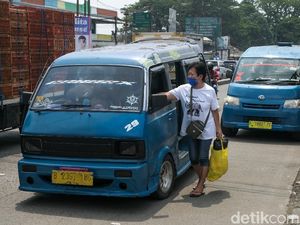 Ini Dia Biang Keladi Macet Mengular di Pasar Parung Ini Dia Biang Keladi Macet Mengular di Pasar Parung