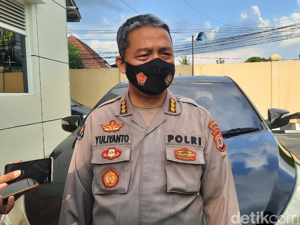 Update Terkini Kasus Takjil Sianida: Nani dan Tomy Bantah Nikah Siri! Update Terkini Kasus Takjil Sianida: Nani dan Tomy Bantah Nikah Siri!