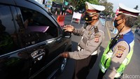 Mudik Disekat Kendaraan Luar Bandung Diputarbalik di Cibiru