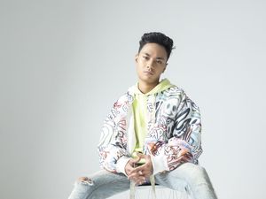 Mahen Terjebak Cinta Beda Agama dalam Seamin Tak Seiman Mahen Terjebak Cinta Beda Agama dalam Seamin Tak Seiman