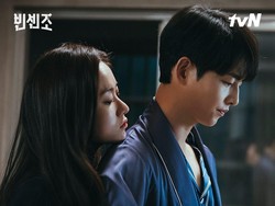 Song Joong Ki Ungkap Adegan Ciuman di Vincenzo Tak Sesuai Skenario