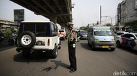 Polisi Juga Hadang Pemudik di Kota Bekasi