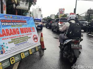 Hari Pertama Larangan Mudik, Sudah 5.000 Kendaraan Diputar Balik di Jabar Hari Pertama Larangan Mudik, Sudah 5.000 Kendaraan Diputar Balik di Jabar