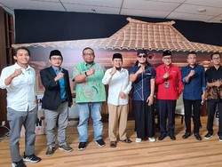 Sekjen Parpol Koalisi Jokowi Kumpul di DPP PDIP, Gus Miftah Ceramah