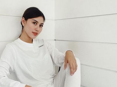 9 Potret Rumah Baru Syahnaz Sadiqah, Kolam Renangnya ala Villa Bali