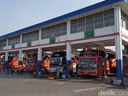 Bus AKAP dan AKDP di Terminal Purabaya Beroperasi untuk Penumpang Nonmudik
