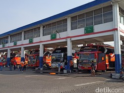 H-3 Lebaran, Terminal Purabaya Ramai Pemudik