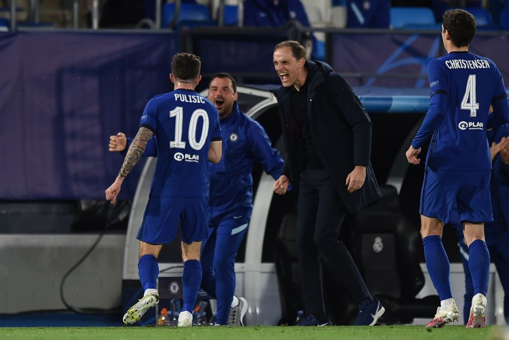MADRID, SPAIN - APRIL 27:  Christian Pulisic of Chelsea FC celebrates with team manager Thomas Tuchel after scoring their team's first goal during the UEFA Champions League Semi Final First Leg match between Real Madrid and Chelsea FC at Estadio Alfredo Di Stefano on April 27, 2021 in Madrid, Spain. Sporting stadiums around Spain remain under strict restrictions due to the Coronavirus Pandemic as Government social distancing laws prohibit fans inside venues resulting in games being played behind closed doors. (Photo by Denis Doyle/Getty Images)(Photo by Denis Doyle/Getty Images