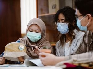 Mantab! Siswa SMA 11 Bandung Raup Rp 7,5 Juta dari Topi Ramah Lingkungan