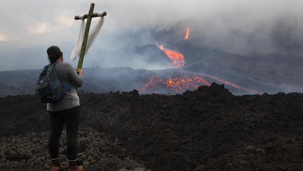Warga Guatemala Gelar Doa Untuk Gunung Berapi Pacaya