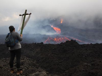 Warga Guatemala Gelar Doa Untuk Gunung Berapi Pacaya