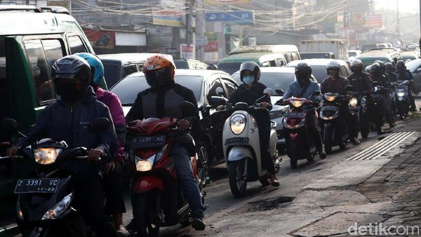 Ada Check Point Larangan Mudik, Jalan Cileunyi-Cibiru Macet